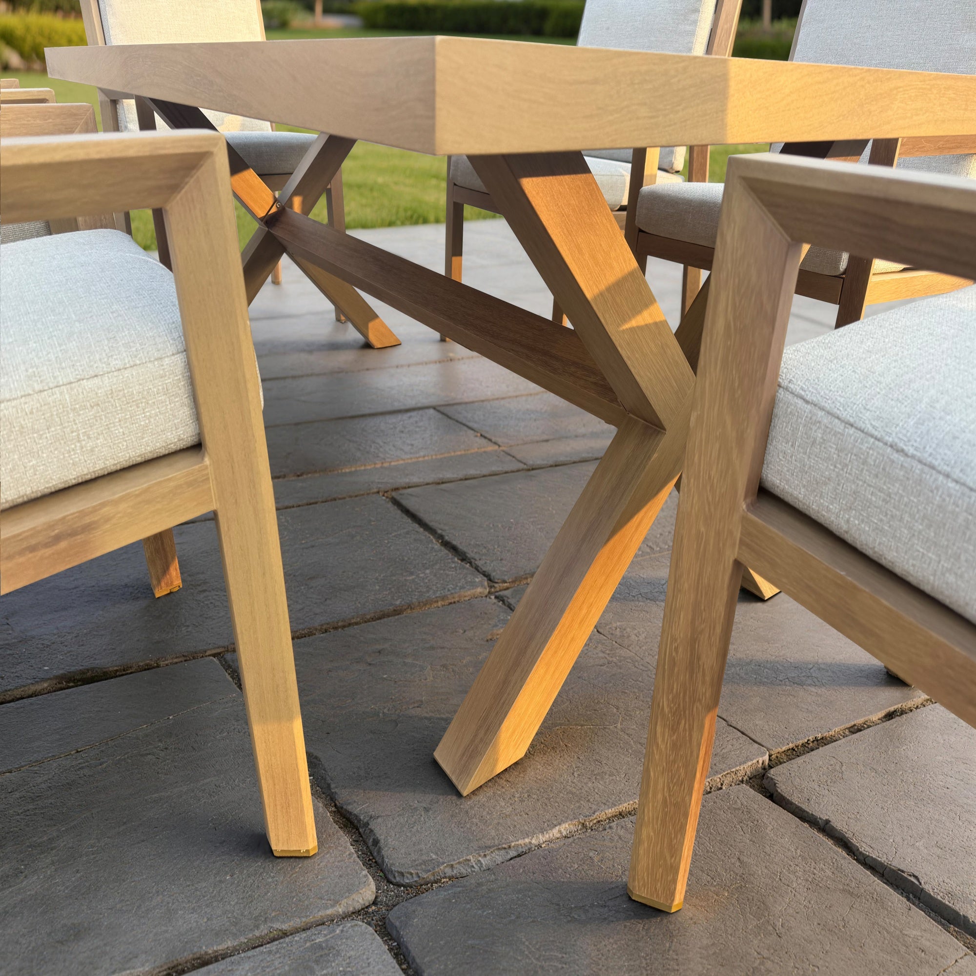 Havana 7-Piece Brown Wood-look Aluminum Outdoor Dining Table Set with Oatmeal Cushions